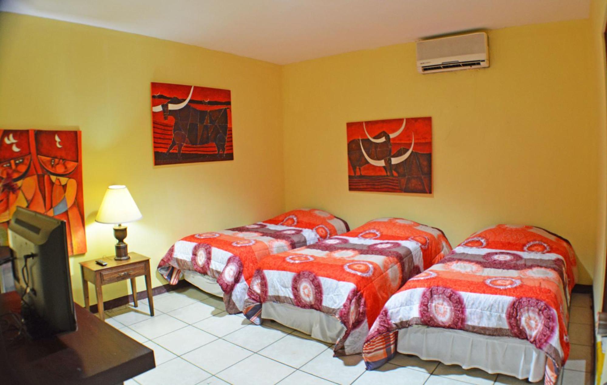 Hotel Plaza Cosiguina Chinandega Zewnętrze zdjęcie